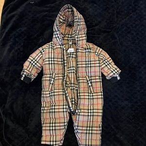 Burberry Snowsuit size 12 months